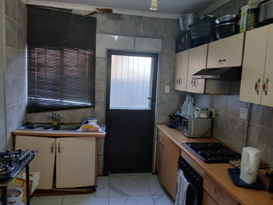 2 Bedroom Property for Sale in Oos Einde North West